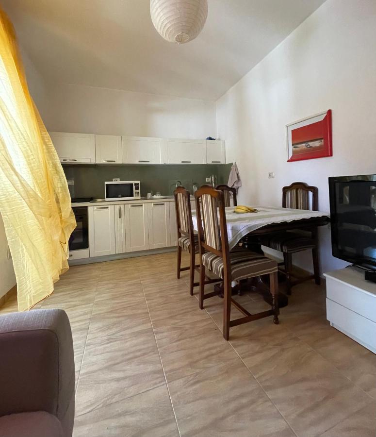 Vacation Home Dibra Velipojë Esterno foto